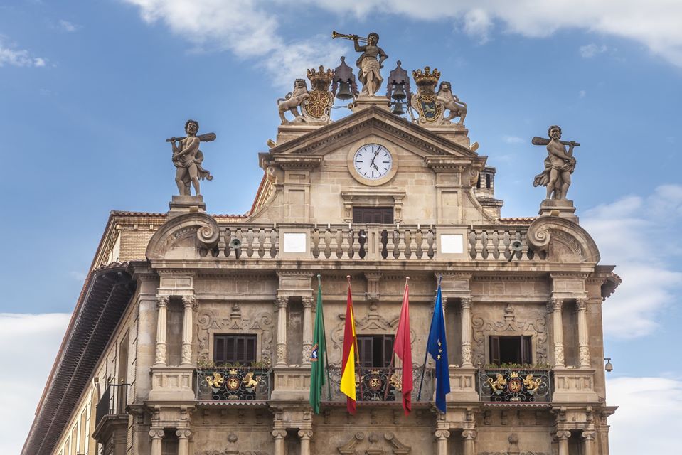 Imagen de la fachada del Ayto. de Pamplona