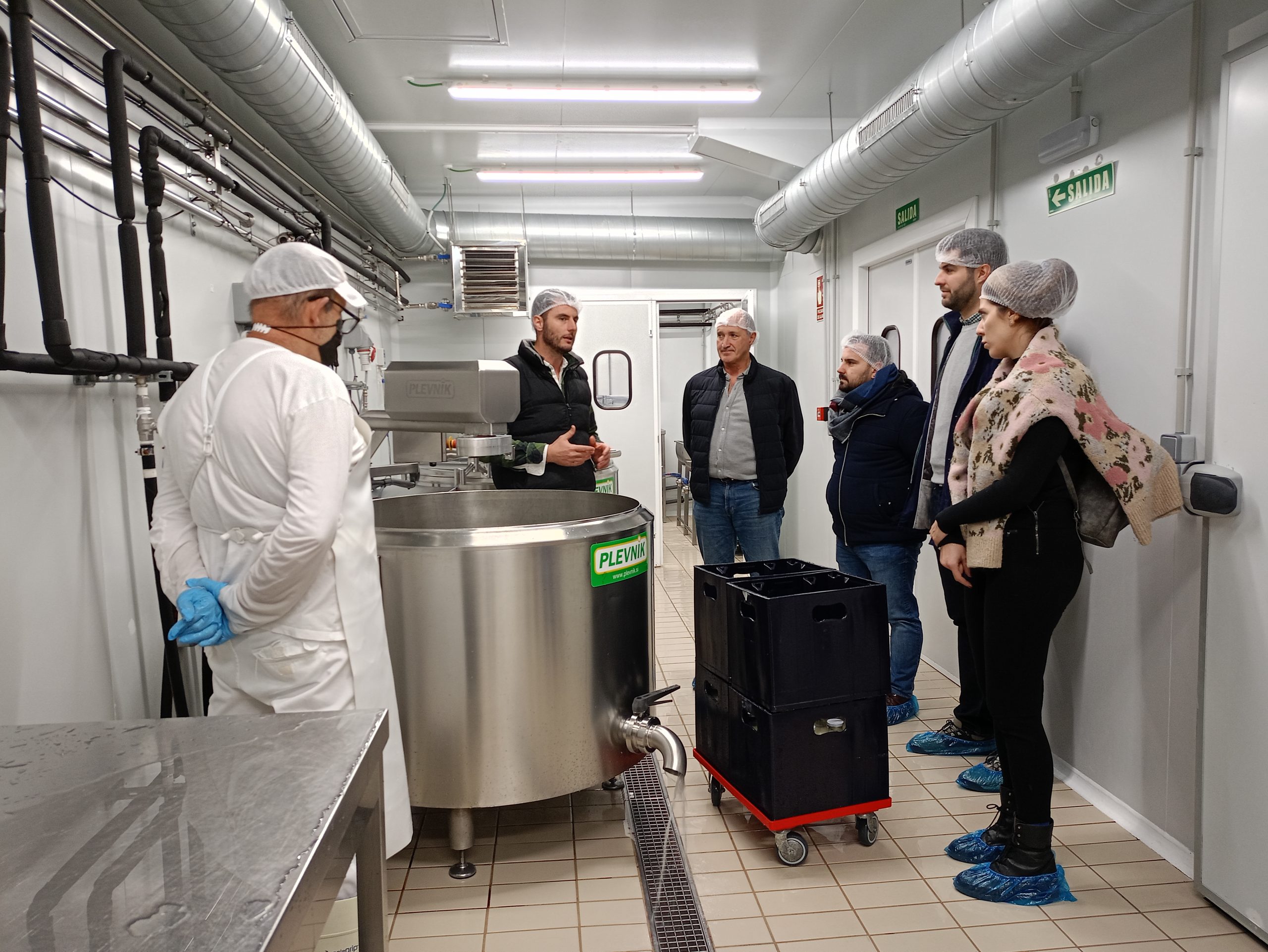 Visita al proyecto Aspace Biointegra en Roncesvalles por miembros del Parlamento de Navarra