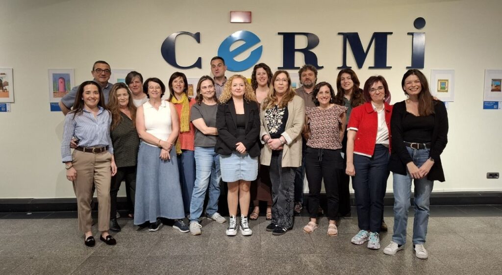 fotografía de grupo de personal técnico y gerentes de CERMIS AUTONÓMICOS